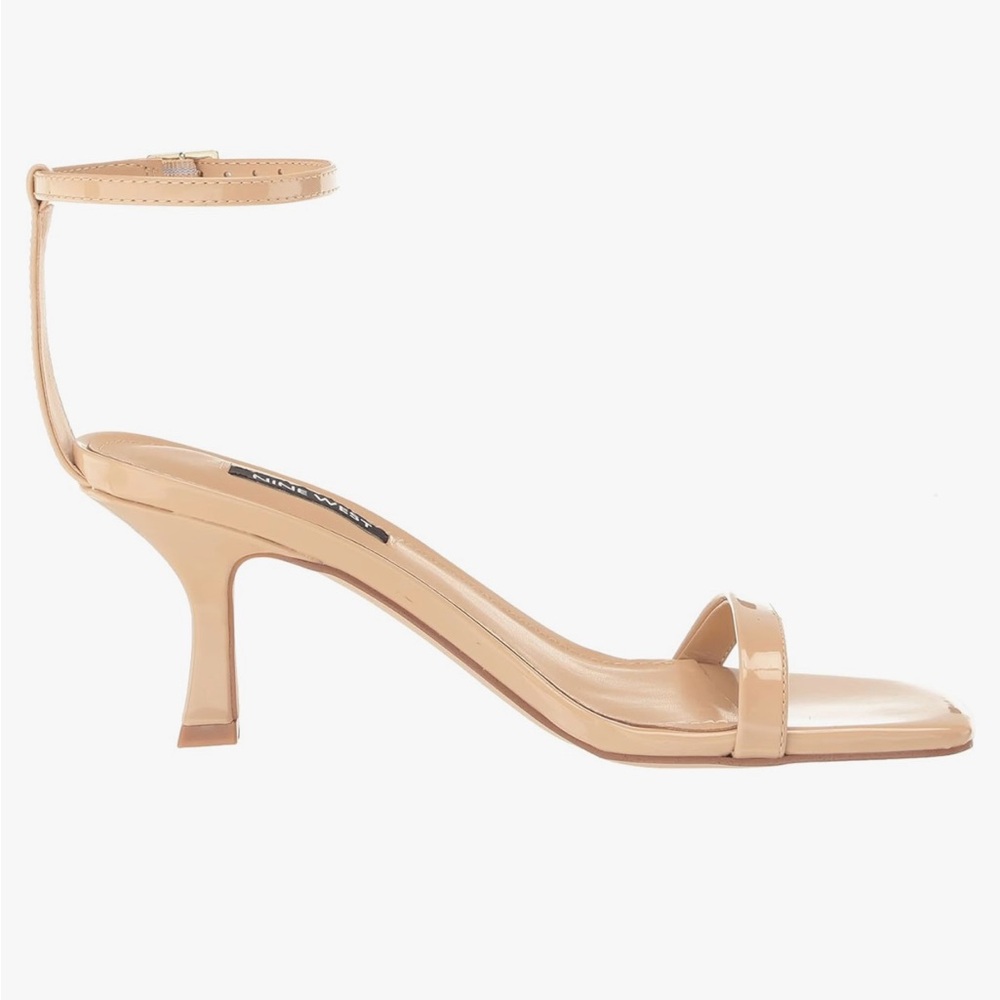 Nine West nude ankle strap kitten heel size 9. Worn once!